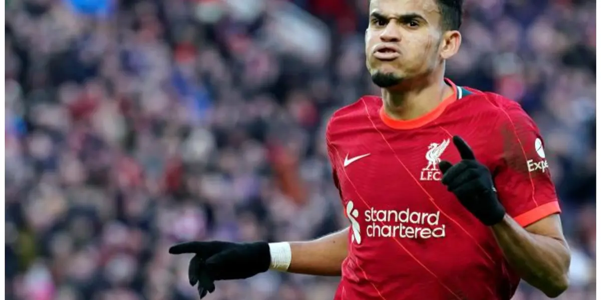 El jugador colombiano solo disputó algunos minutos ante Norwich pero tuvo una destacada actuación.