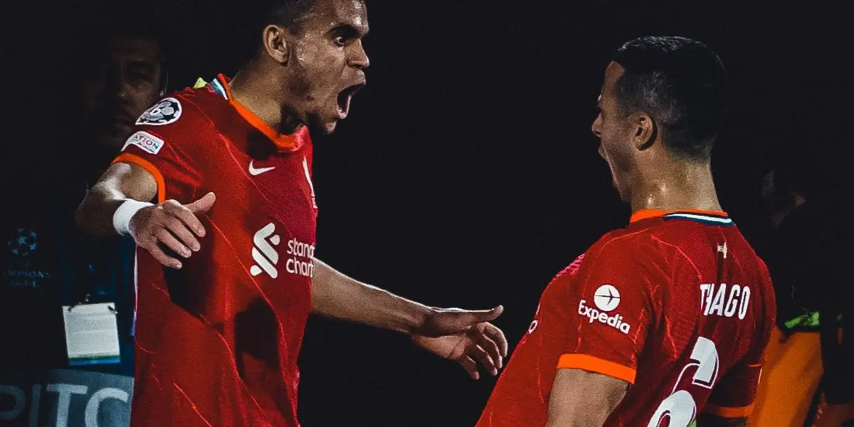 El jugador del Liverpool mandó un emotivo mensaje donde compartió la foto con Luis Díaz.