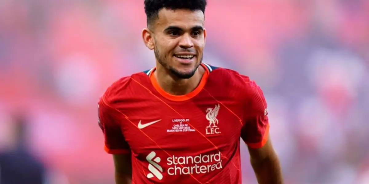 El jugador del Liverpool pasa sus vacaciones en Colombia y tuvo un gran gesto