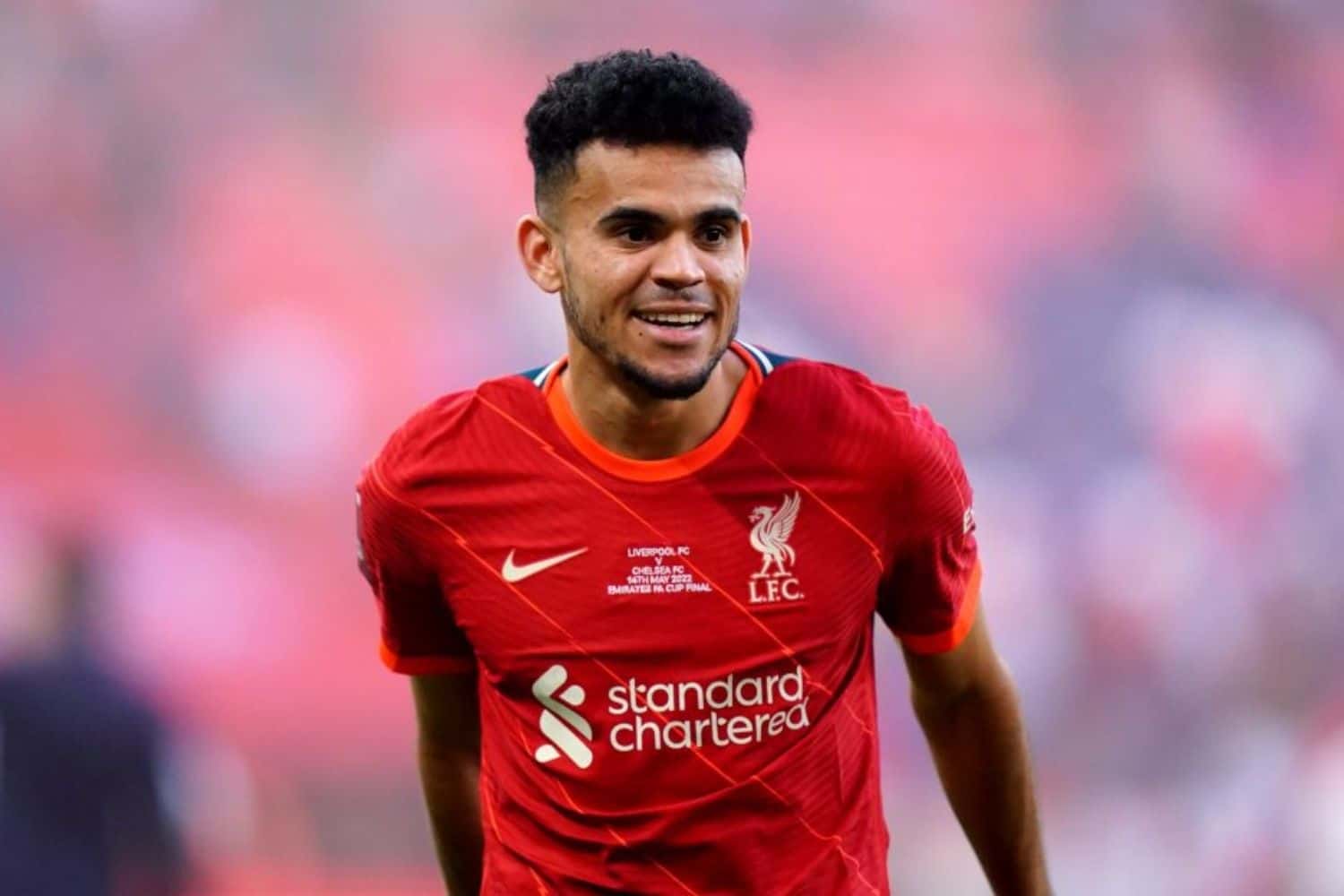 El jugador del Liverpool pasa sus vacaciones en Colombia y tuvo un gran gesto