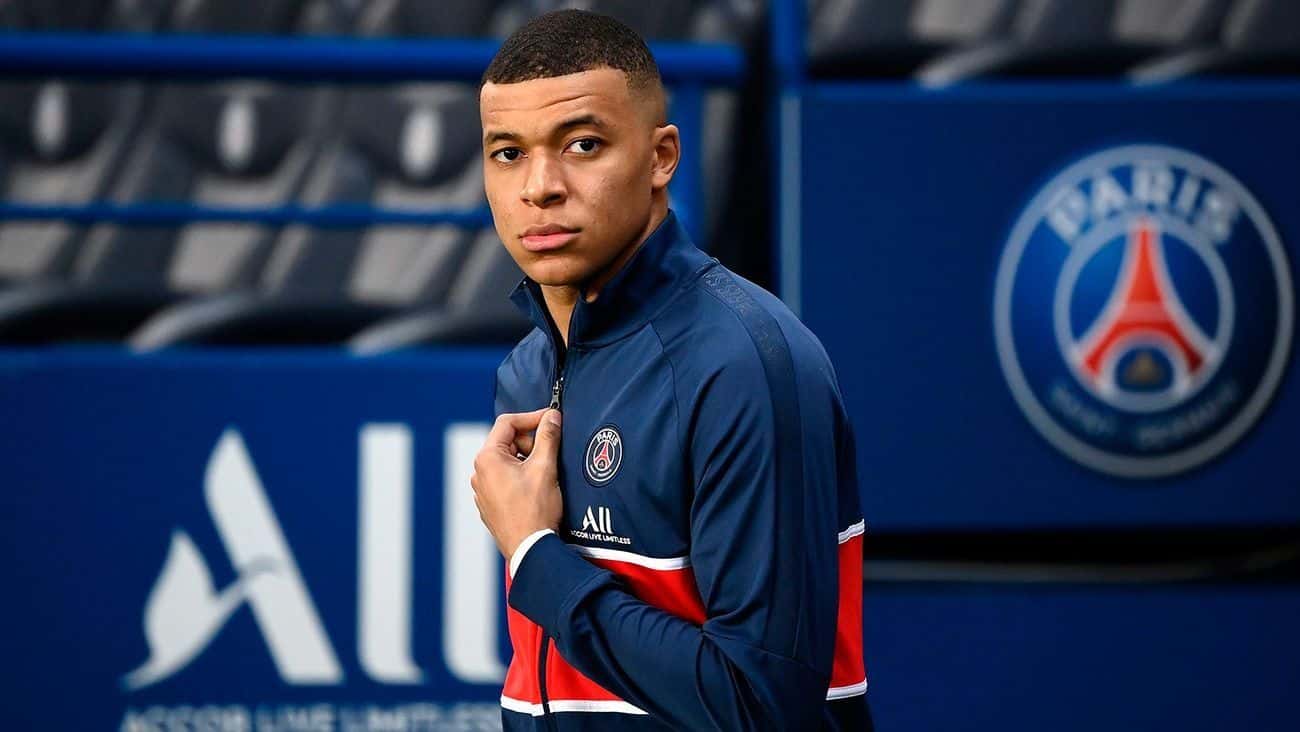 El jugador francés ha decidido renovar con PSG.