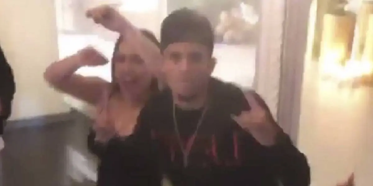 El jugador de Liverpool disfrutó durante el matrimonio de sus padres.