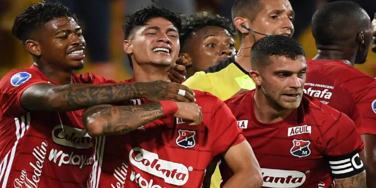 El jugador salió con molestias en el juego por Copa Sudamericana.