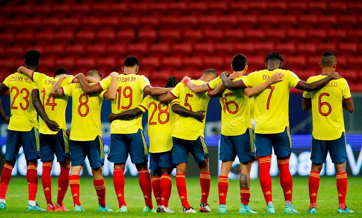 El jugador se habría "aburrido" de estar en su club y buscaría jugar en el fútbol europeo para tratar de llegar al mundial de Catar.