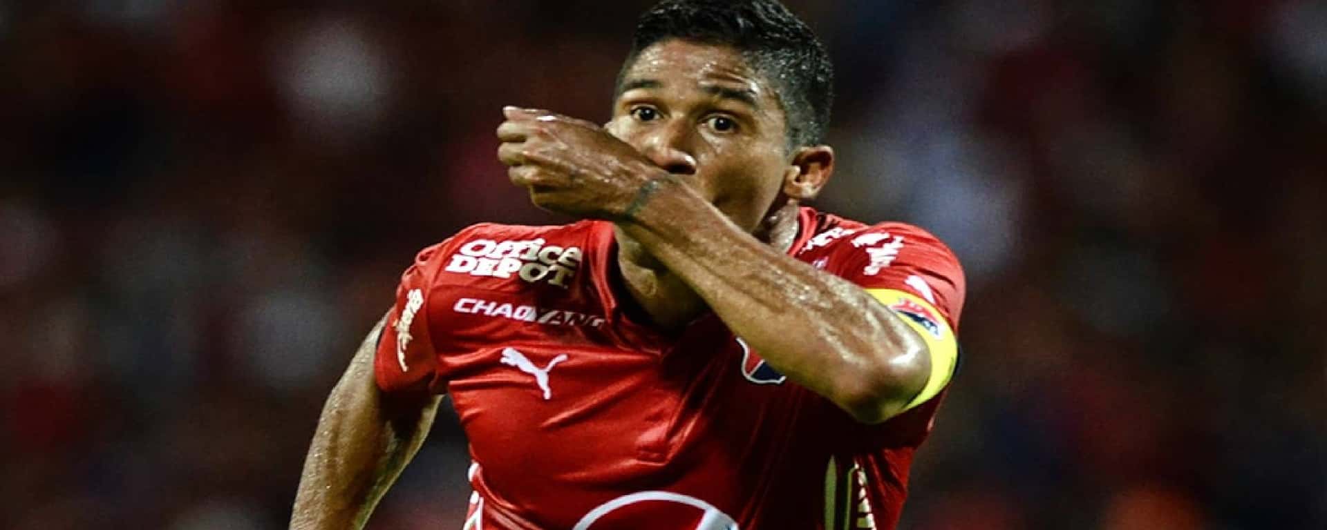 El jugador termina contrato con su club en los próximos meses y suena en el "Poderoso".