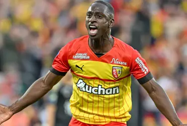 El lateral Deiver Machado, fue uno de los mejores jugadores del Lens.