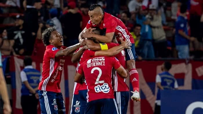 El líder del grupo E recibe a uno de los favoritos Inter de Porto Alegre, no hay mejor momento para tomar distancia, y hacer respetar la casa.