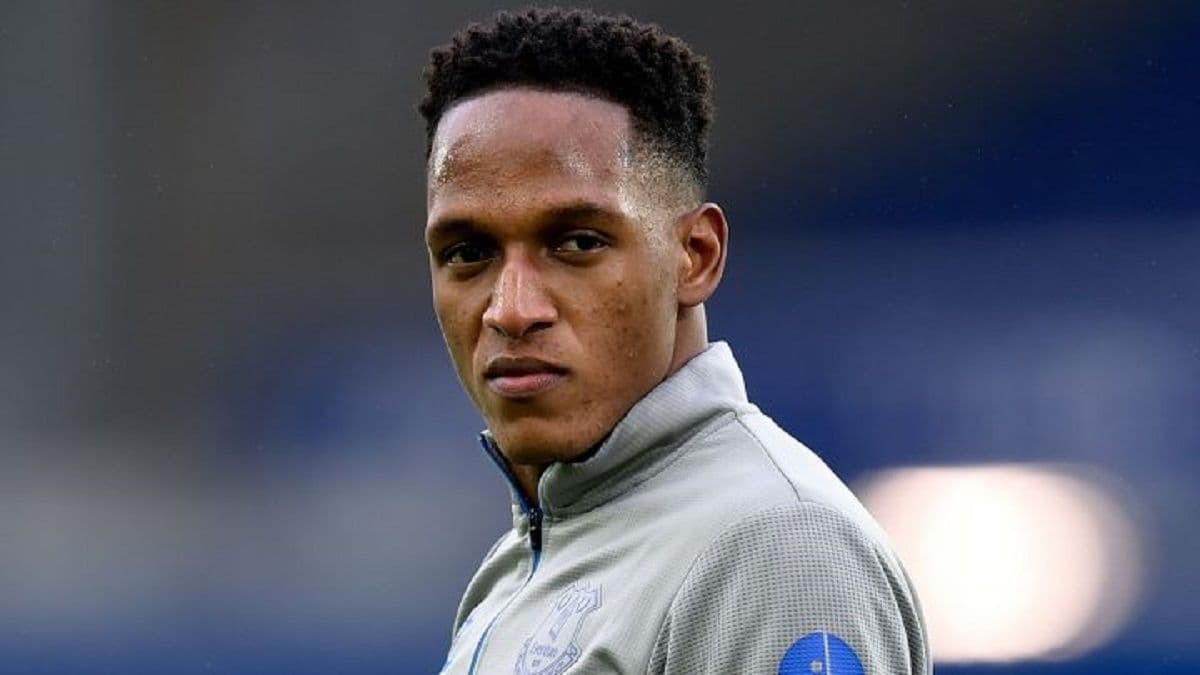 El nacido en el Choco Carlos Cuesta es el llamado por todos a tomar el puesto de Yerry Mina en la saga central de la selección Colombia, pero hay más.