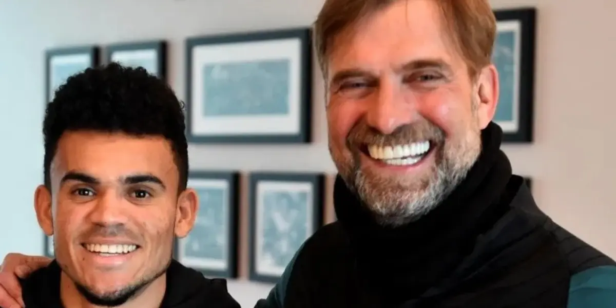 El periodista Felipe Sierra indicó que Luis Díaz está en efecto tomando sus clases de inglés y que se sacó de contexto lo que dijo Jürgen Klopp sobre la comunicación con el jugador.