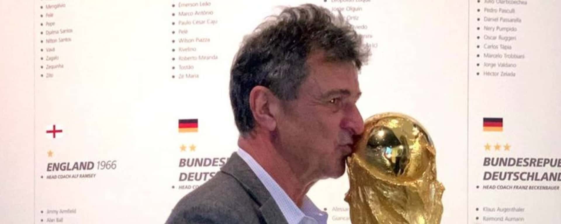 El que fuera campeón del mundo en 1978 se animó a analizar el cruce entre 'Cafeteros' y 'Gauchos'.