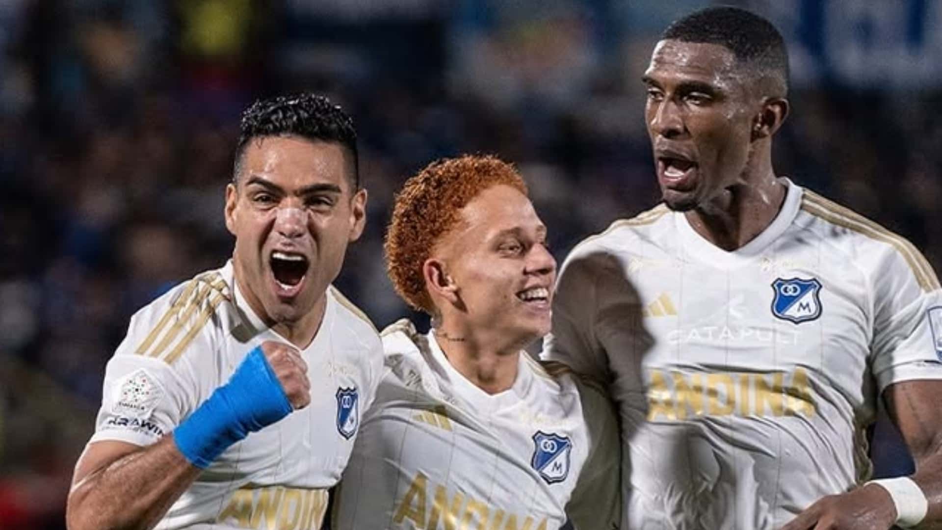 El reloj corre para Mosquera y Palacios: su futuro en los cuadrangulares es incierto. Foto: Instagram