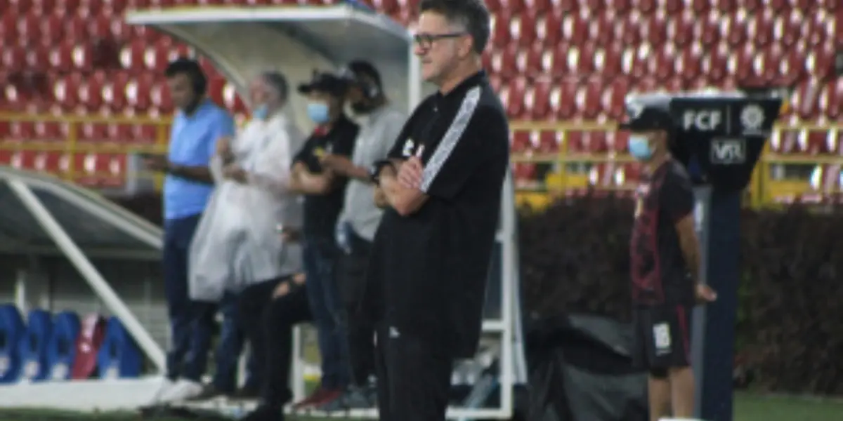 El técnico colombiano revela el dolor de su pasado y critica la falta de palabra. Foto: Instagram