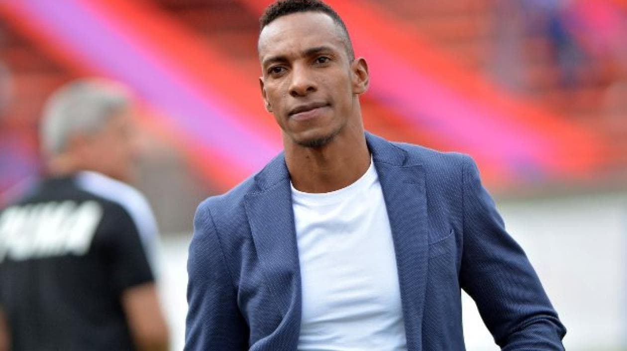 El Tiburón va detrás de un jugador que mantiene conversaciones con Tulio Gómez.
