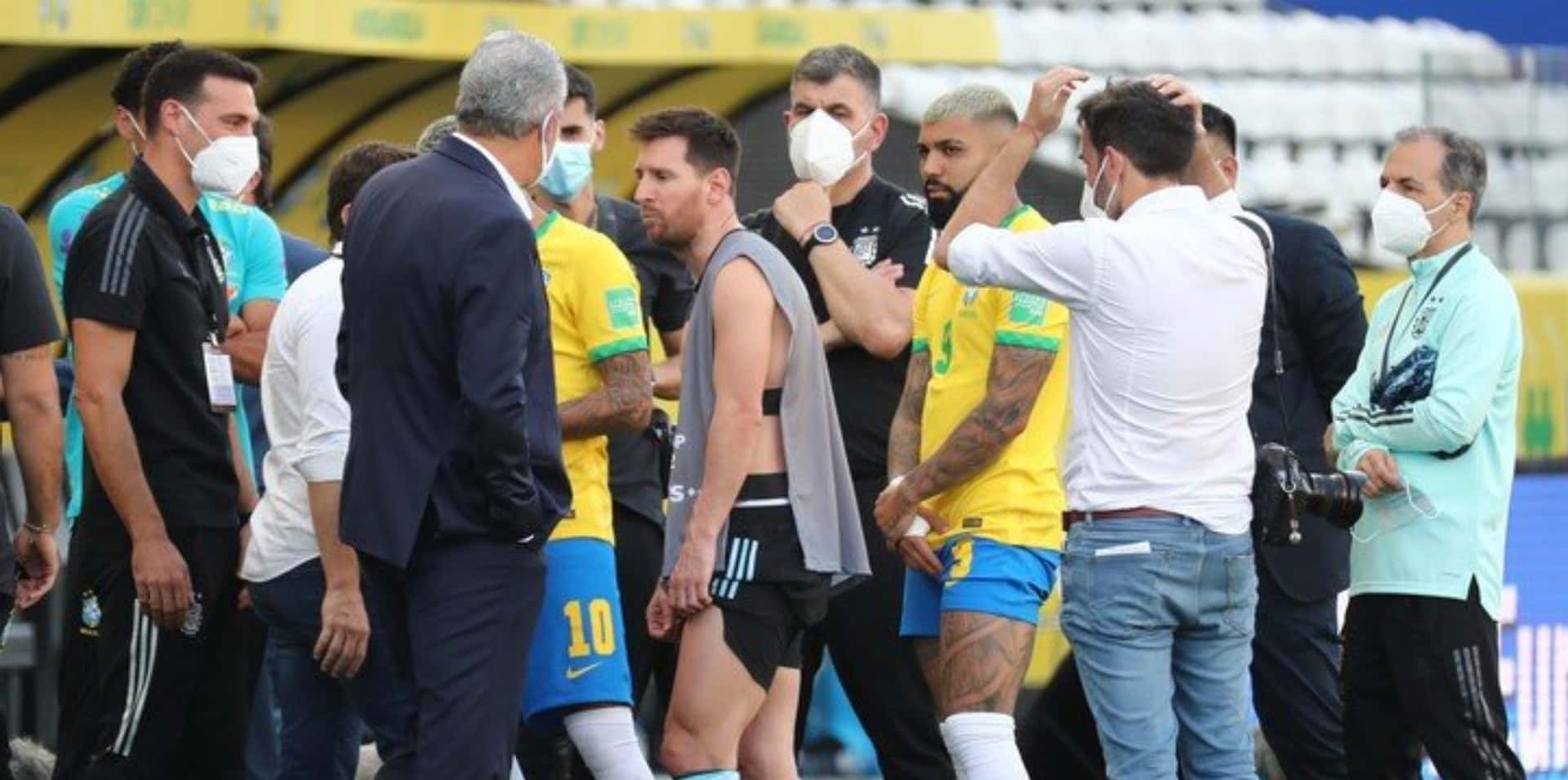 En Brasil hay unas normas que son obligatorias de cumplir para toda persona que ingresa al territorio nacional por temas de inmigración y para evitar el Covid-19. Pero esas normas no son aplicables sobre el fútbol.