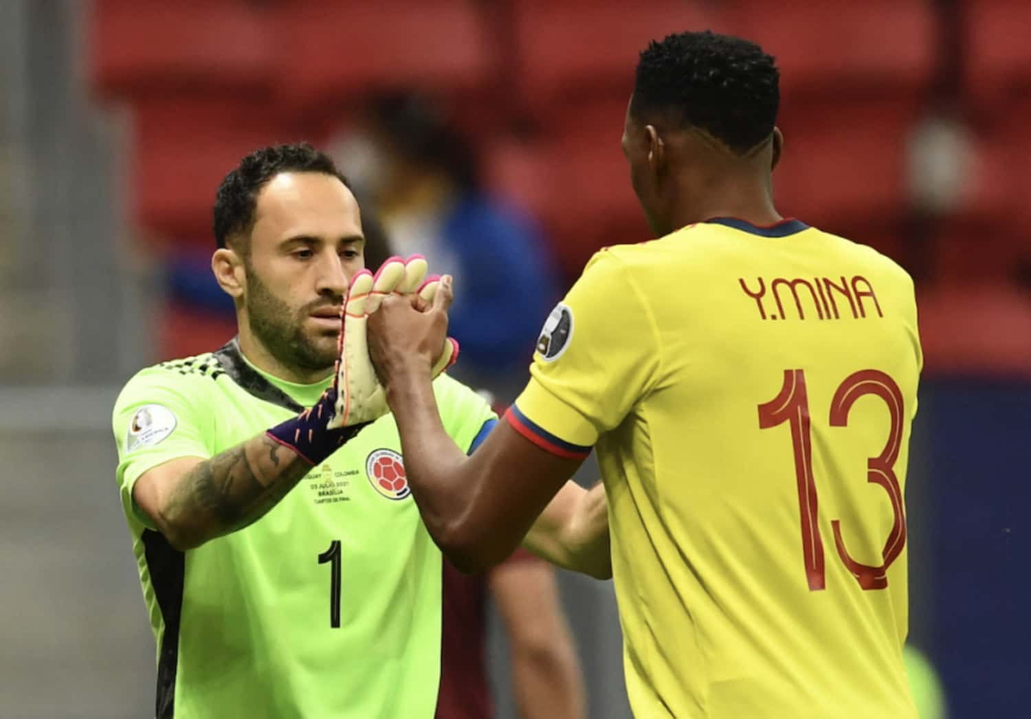 En Italia afirman que Davinson Sánchez podría llegar al Napoli donde juega David Ospina, solo habría un problema para concretar ese fichaje.