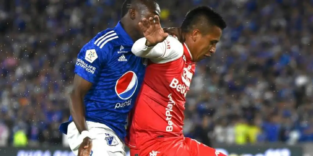 En un intenso partido el cuadro "Embajador" tomó el liderato de la liga.