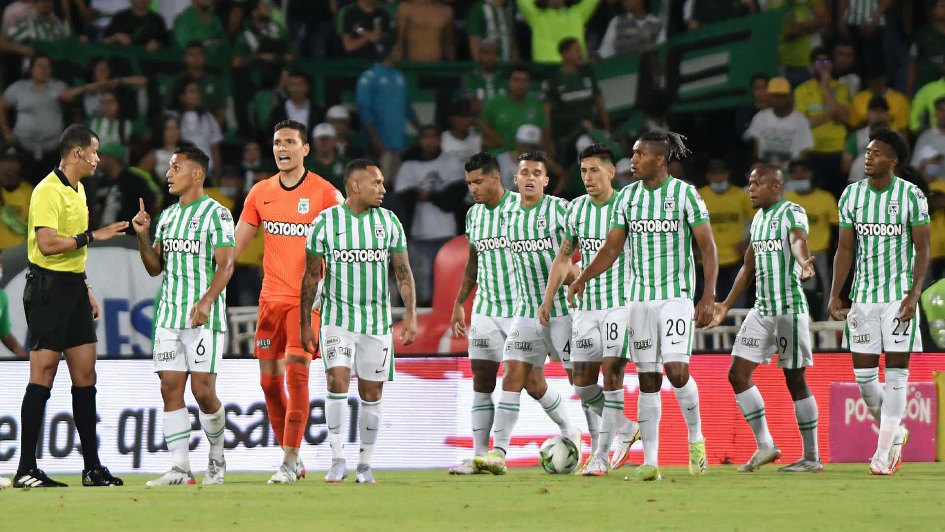Este colombiano que no ha podido jugar muchos minutos en Europa negó querer ir a Atlético Nacional.