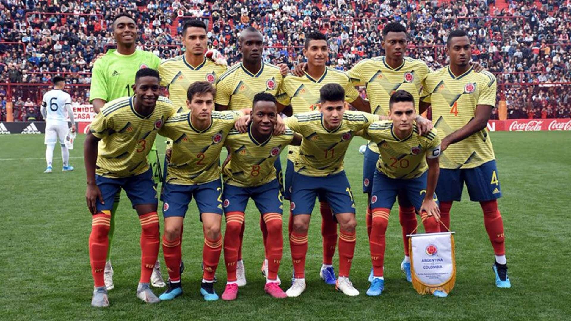 Este defensor colombiano interesó a un equipo argetino y todo estaría listo para su marcha, lo que alegra a la hinchada del equipo donde estaba.