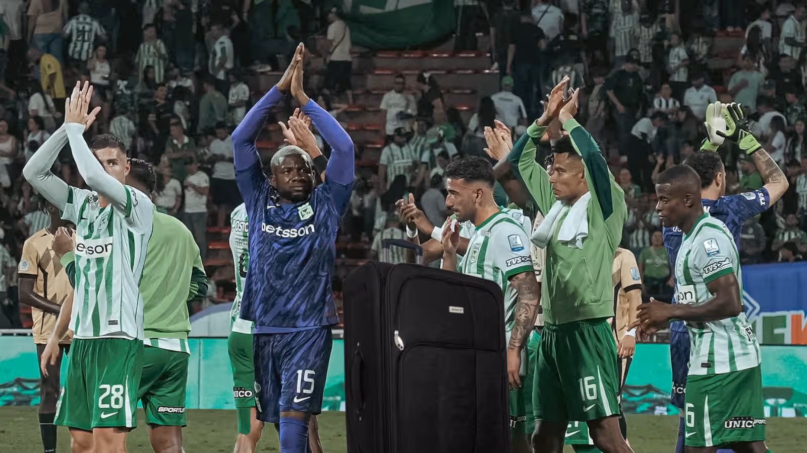 Este jugador complicó su estancia en Nacional para 2026 Foto: Pexels y Nacionaloficial