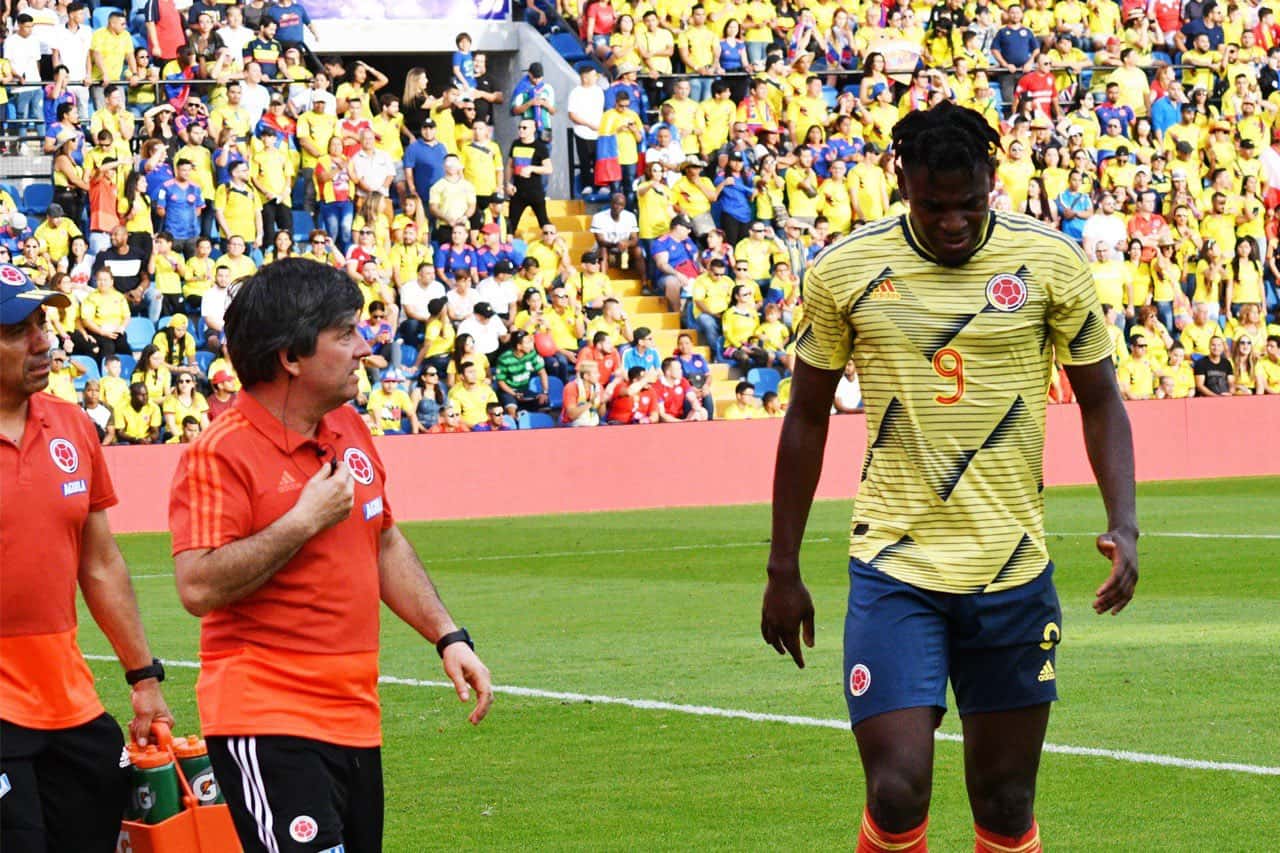 Este talentoso jugador se convirtió en leyenda de la portería en Colombia.