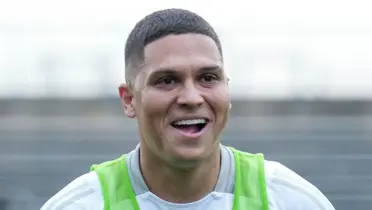 Farías necesita ganar como visitante para salvar su puesto en Junior. Foto: Instagram