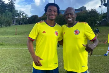 Faustino Asprilla lanzó una pregunta en sus redes sociales en la víspera de recibir al año 2022 y se robó la atención de miles de sus fans y críticos.