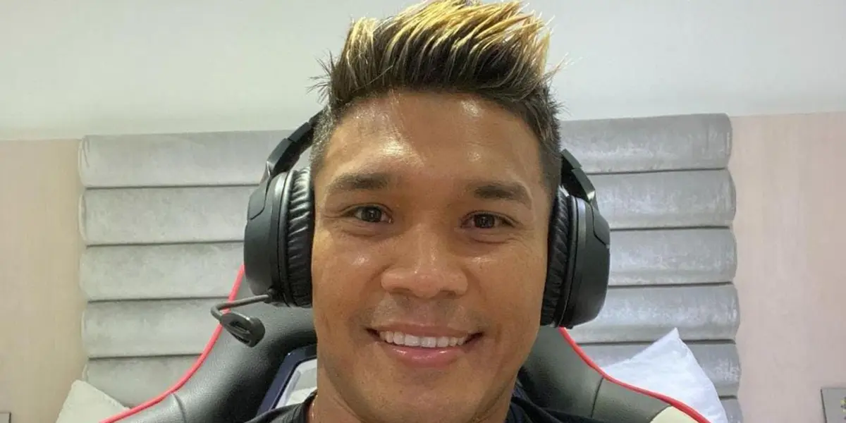 Habrían dudas con el futuro de Teófilo Gutiérrez en el Deportivo Cali y el goleador apareció de manera sorpresiva en otro lugar.