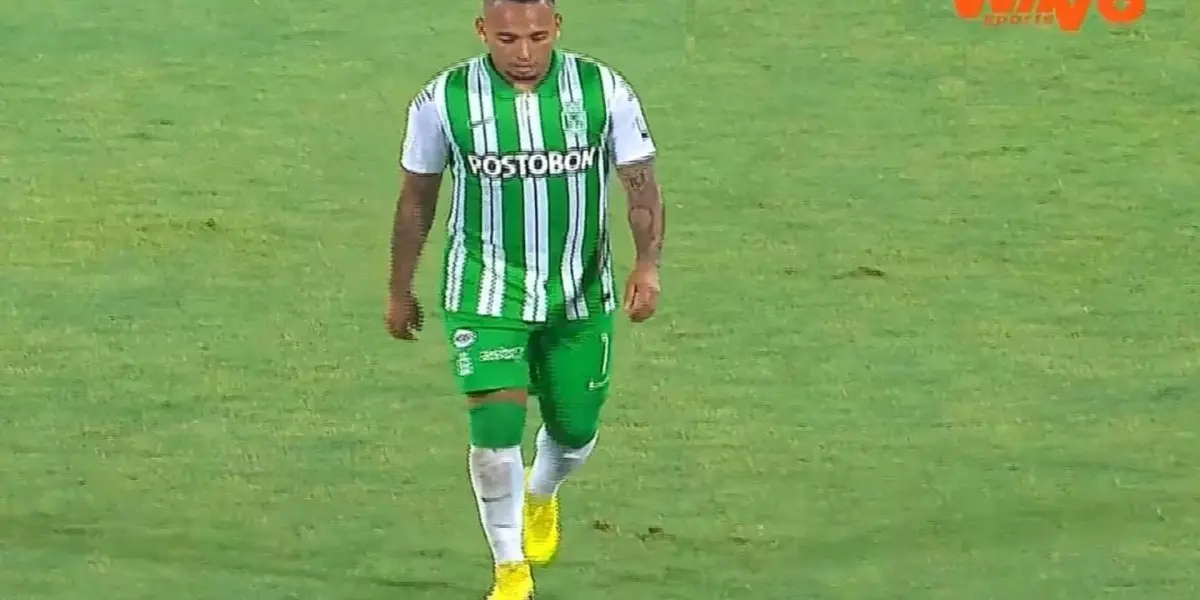 Hernán Darío Herrera sacó a Jarlan Barrera y los hinchas de Atlético Nacional reaccionaron.