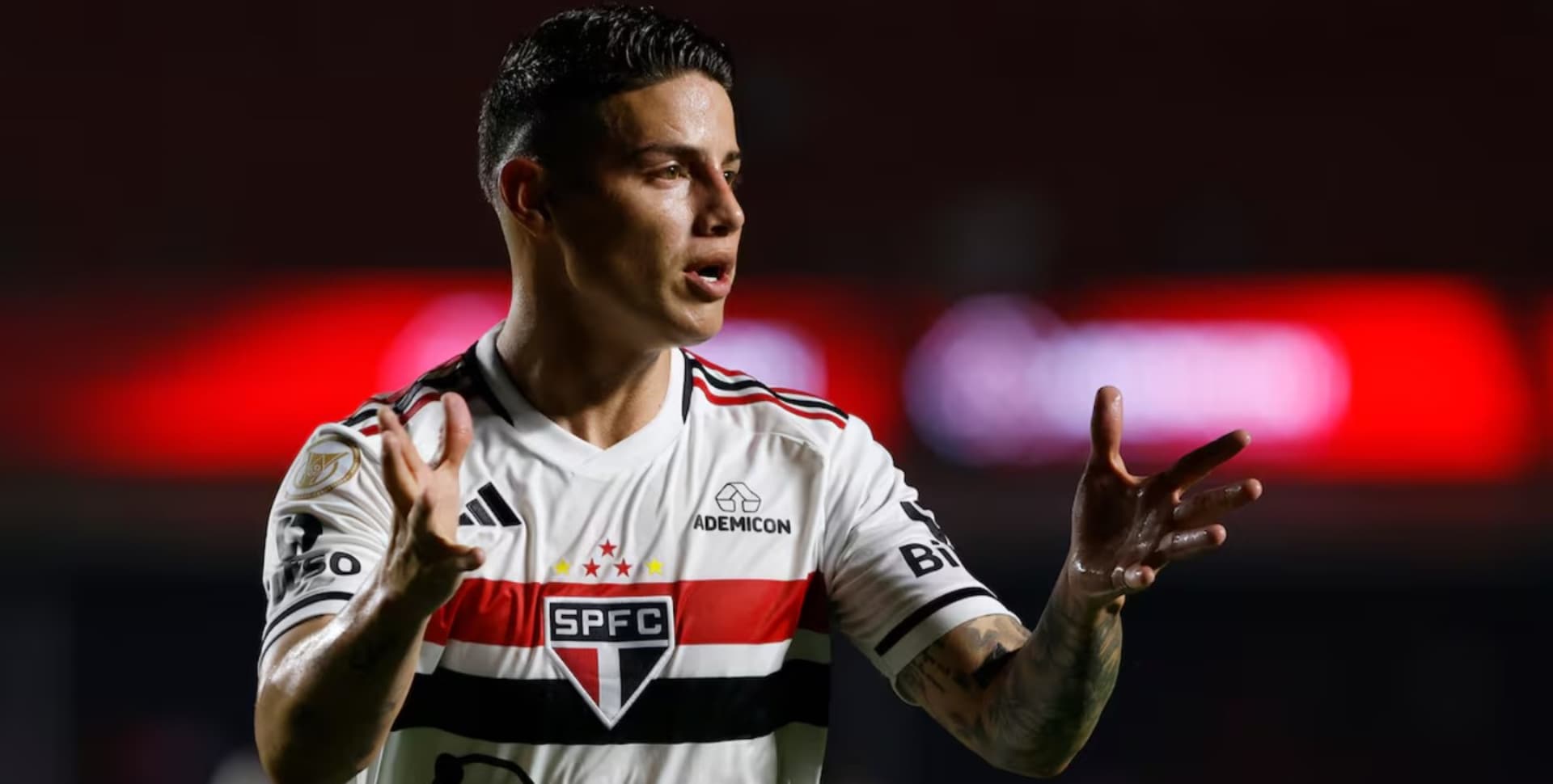 James Rodríguez jugando en Sao Paulo - Instagram @jamesrodriguez10