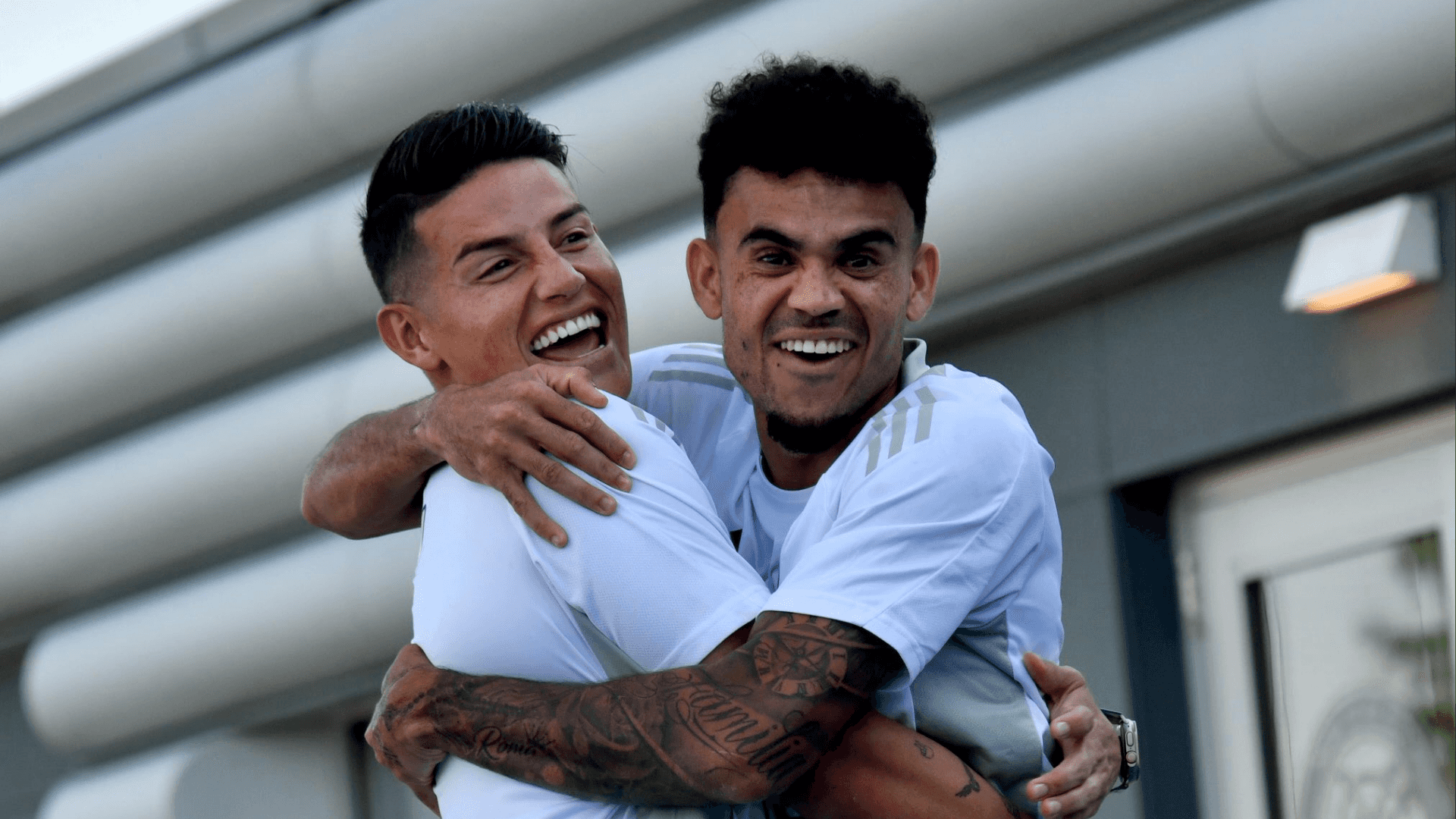 James y Luis Díaz. Foto: redes de FCF.