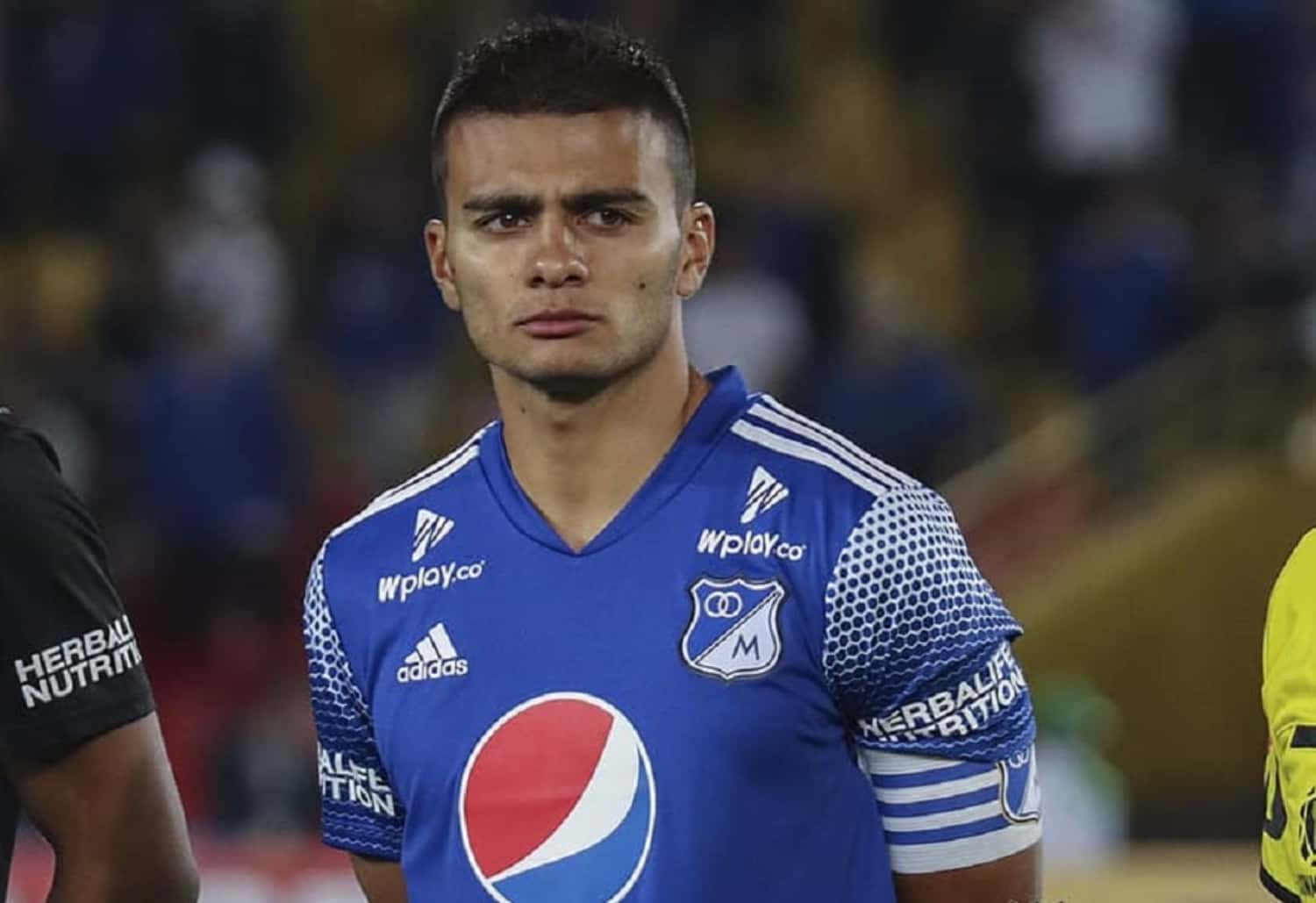 Jhon Duque estaría próximo a firmar con Atlético Nacional y hay comentarios que afirman que no vuelve a Millonarios FC por diferencias competitivas con un jugador azul.