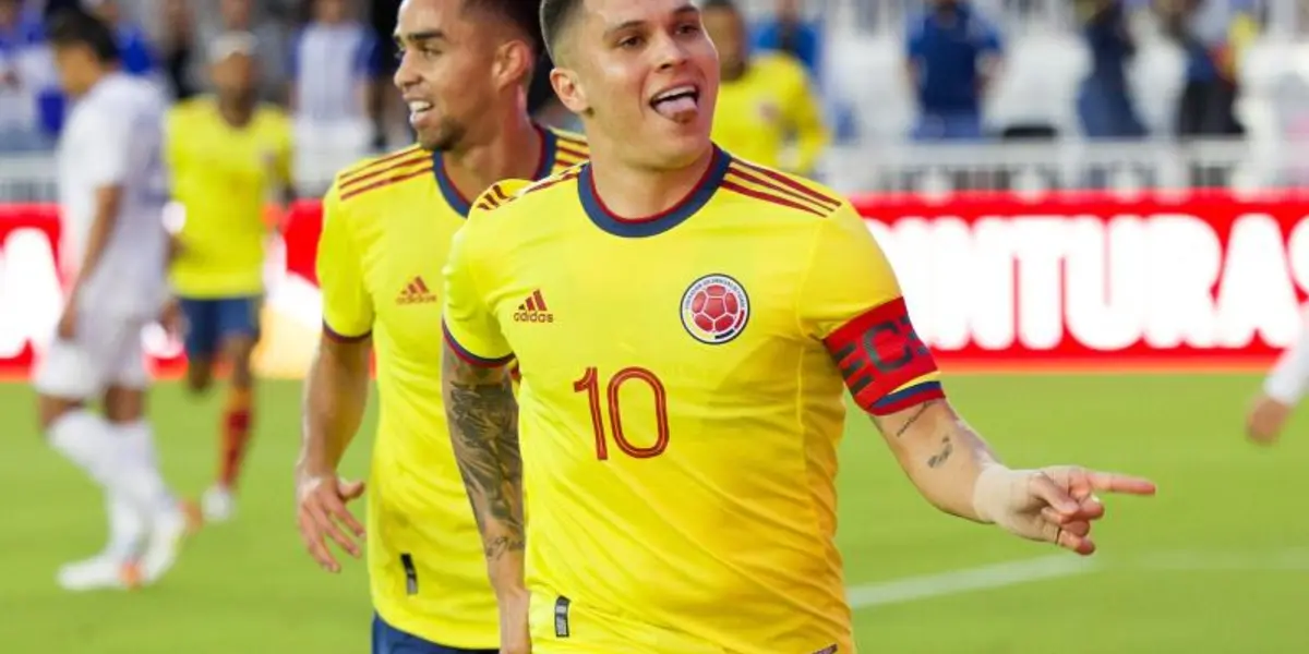 Juan Fernando Quintero abrió el marcador contra Uruguay en Montevideo. Foto: FCF