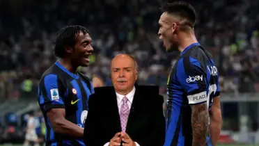 Juan Guillermo Cuadrado celebrando con el Inter, junto a Lautaro Martínez. En la imagen también aparece Iván Mejía. FOTO: Semana