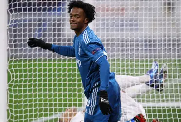 Juan Guillermo Cuadrado la está rompiendo en la Juventus, es de los más destacados junto a Cristiano Ronaldo y su precio subió más que Coutinho y Griezmann del FC Barcelona