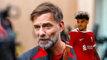 Klopp atento con unas posibles bajas. Fotos de Klopp y Díaz tomadas de Liverpool FC Web Site.