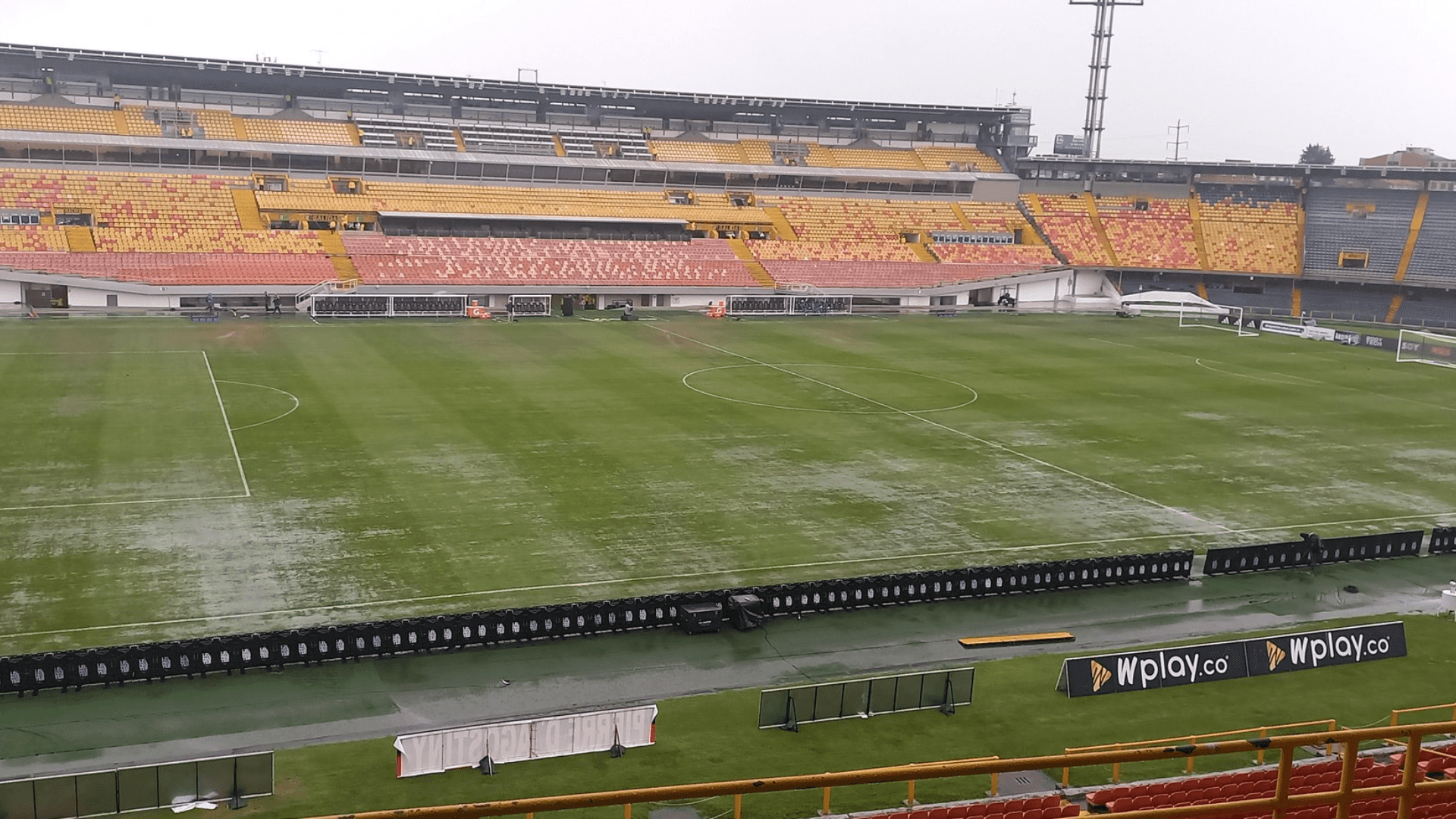 Las lluvias que inundaron El Campín
