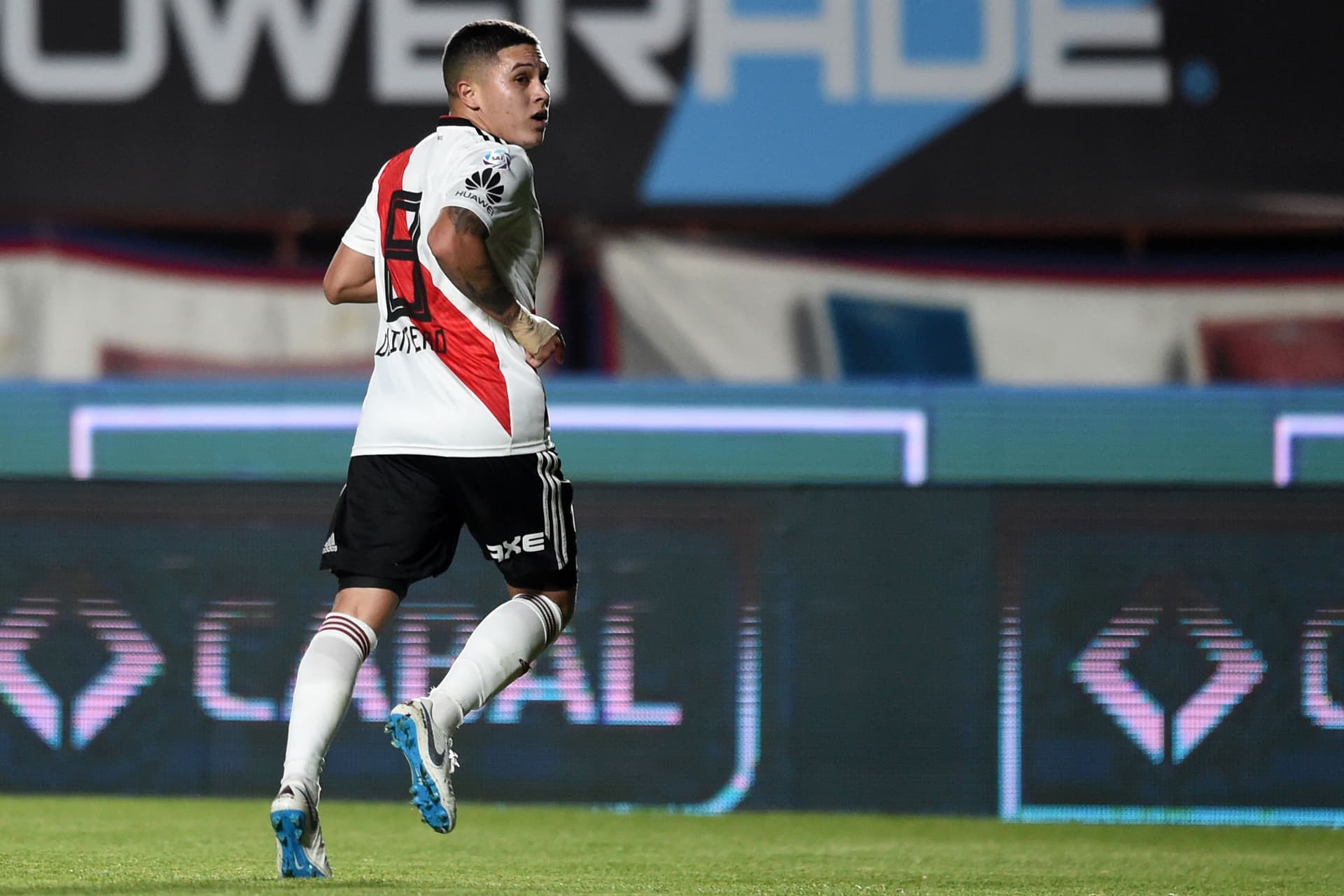Le ofrecieron una millonada al mes, este sería el nuevo salario de Juan Fernando Quintero si se va a jugar a China aunque no parece ser la mejor opción.