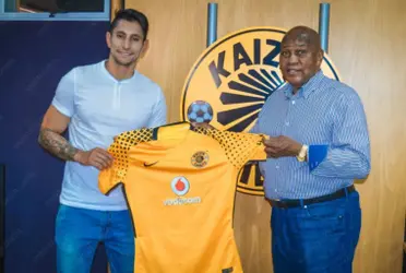 Leonardo Castro es un jugador que inició su carrera profesional en Millonarios, luego se fue a tierras extranjeras y hoy es un referente del Kaizer Chiefs de Sudáfrica con varias participaciones en el mundial de clubes.