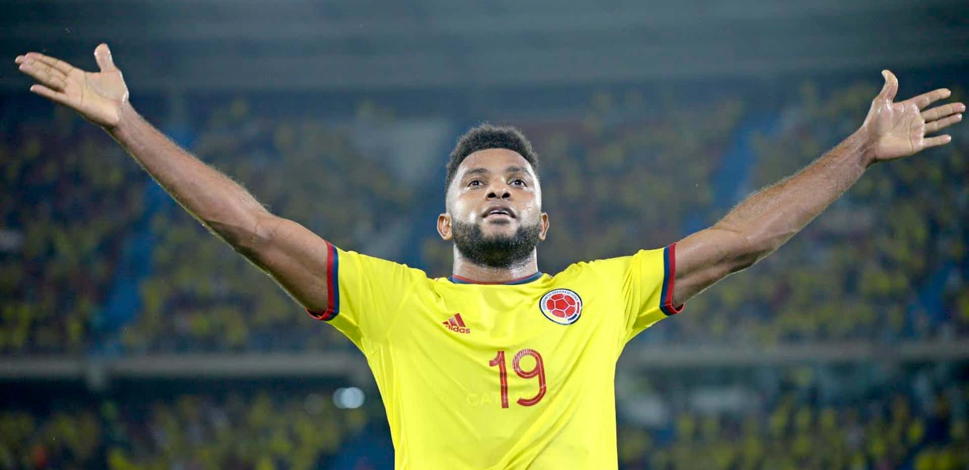 Los dirigidos por Reinaldo Rueda golearon a Chile tres goles por uno y con esa victoria se mantienen con opciones a clasificar al Mundial de Qatar 2022.