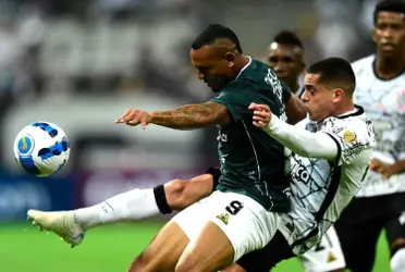 Los hinchas del Deportivo Cali en las redes sociales se quejaron por dos jugadores que arrugaron contra el Corinthians. 