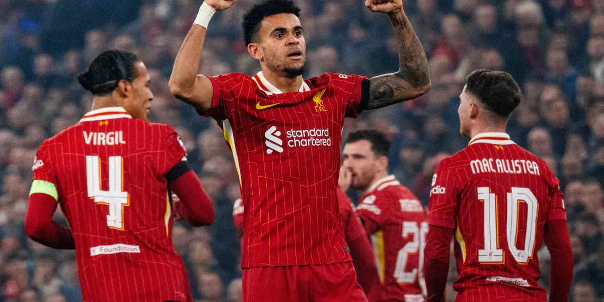 Luis Díaz marcó un hat-trick en Champions League ante el Bayer Leverkusen. Foto: @LFC/X