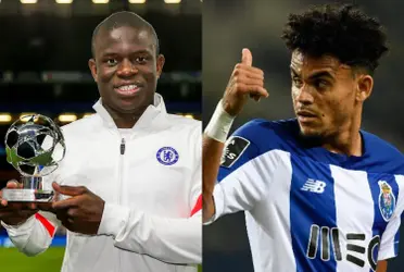 Luis Díaz podría llegar al Chelsea y jugar junto a N'Golo Kanté y ha llamado la atención la diferencia de salarios de ambos jugadores, pese a ser de posiciones diferentes. 