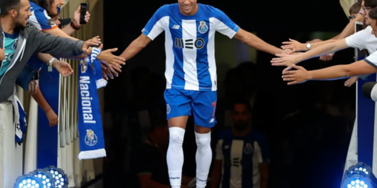 Luis Díaz con su primer sueldo confesó que se compró unas prendas de oro las cuales más allá de un gasto le representaron otra idea.