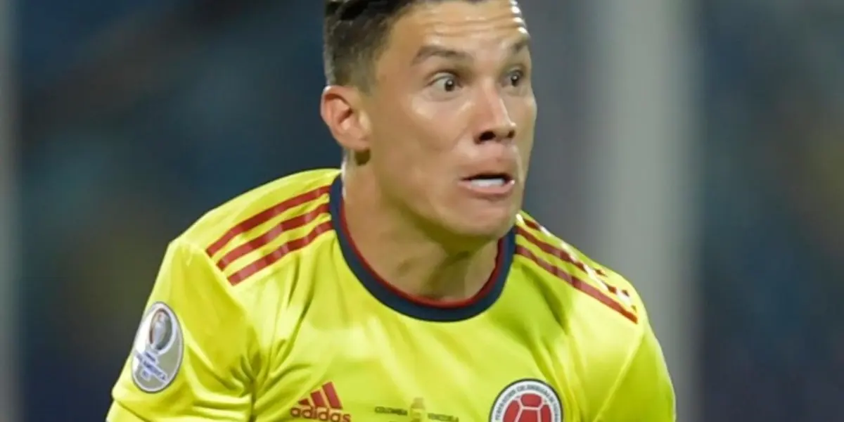 Mateus Uribe fue uno de los peores jugadores de la Selección Colombia en la pasada doble fecha y su esposa salió en defensa del jugador por la cantidad de mensajes que les llegaron a ambos por las redes sociales.