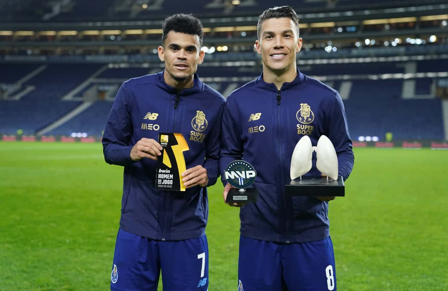 Mateus Uribe recibió un reconocimiento en Portugal; en un partido donde su compatriota Luis Díaz también brilló de manera impresionante.
