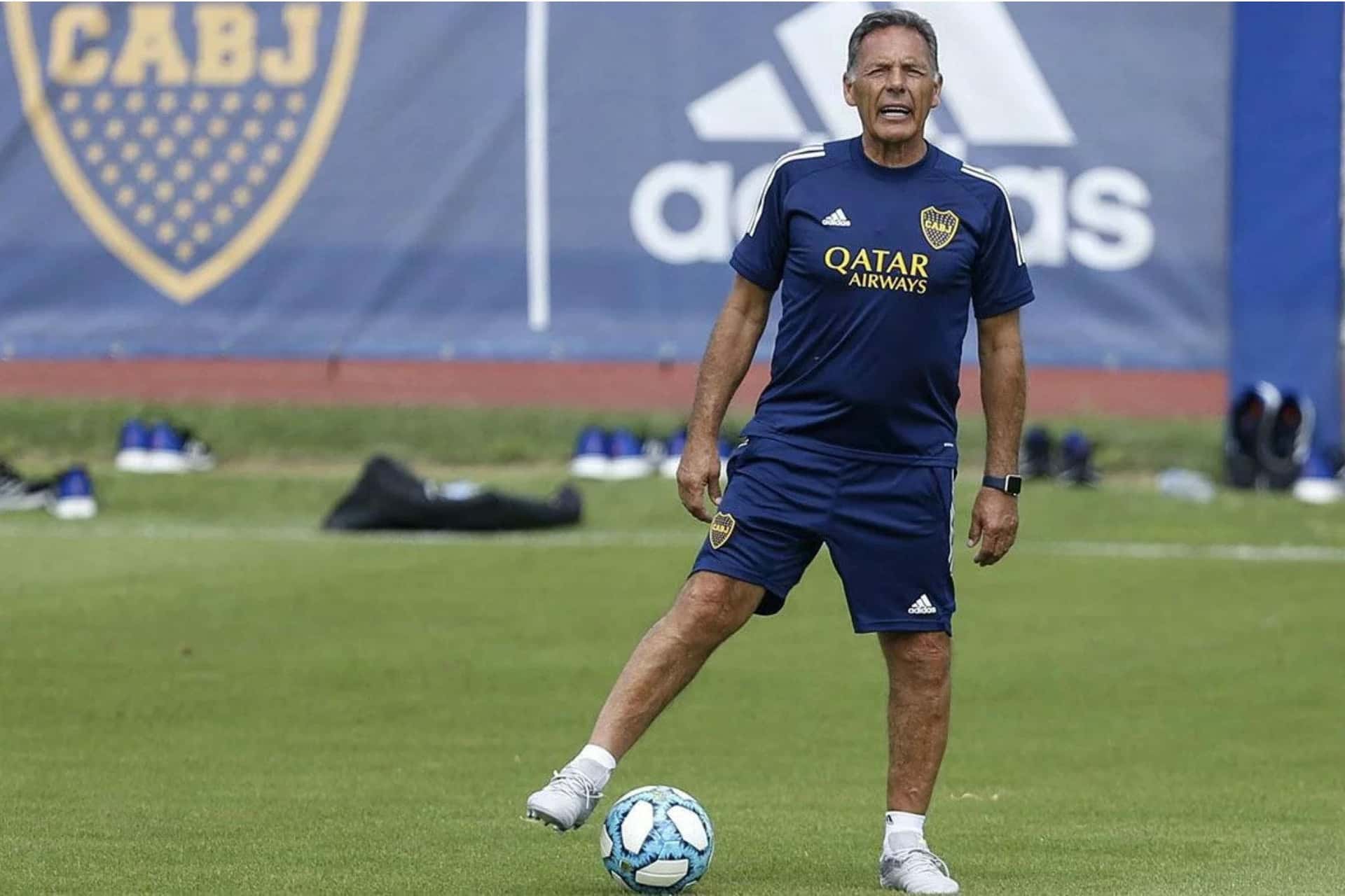 Miguel Ángel Russo sigue de cerca a un crack colombiano que juega en Europa.