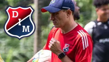 Mira la decisión que habrían tomado con el DT del actual subcampeón de Colombia Foto: DIM y Escudoteca