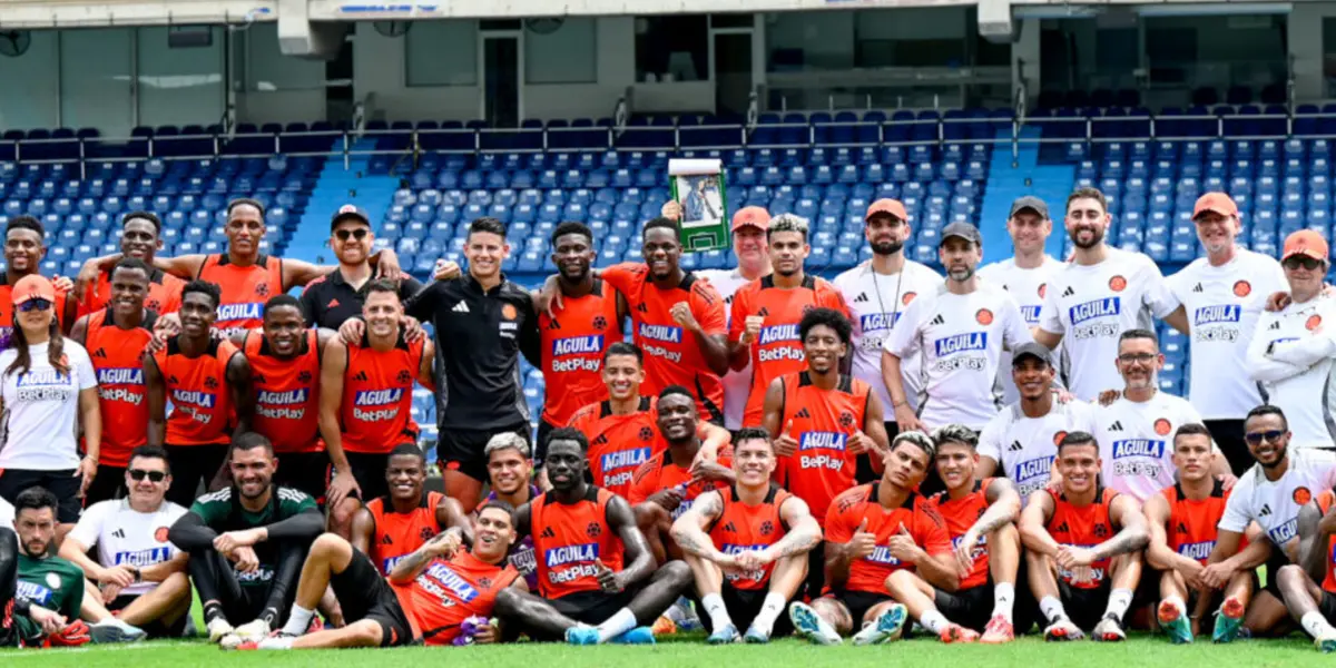 Néstor Lorenzo en jaque: ocho jugadores podrían perderse el duelo ante Ecuador. Foto: Instagram