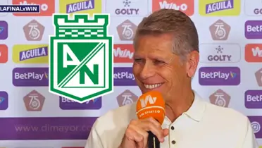 Paulo Autuori en una rueda de prensa