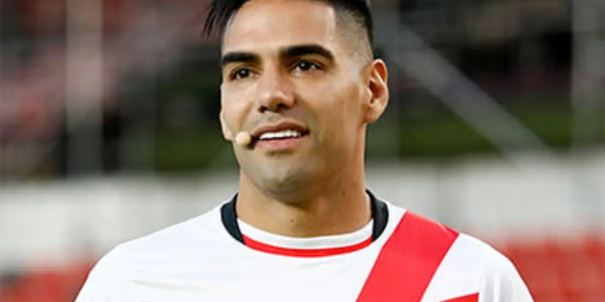 Radamel Falcao conmovió a todos los hinchas del Rayo Vallecano por el mensaje de felicitaciones que le envió al equipo pese a que él se encuentra lesionado. Ya hay posible fecha de regreso de Falcao a jugar.